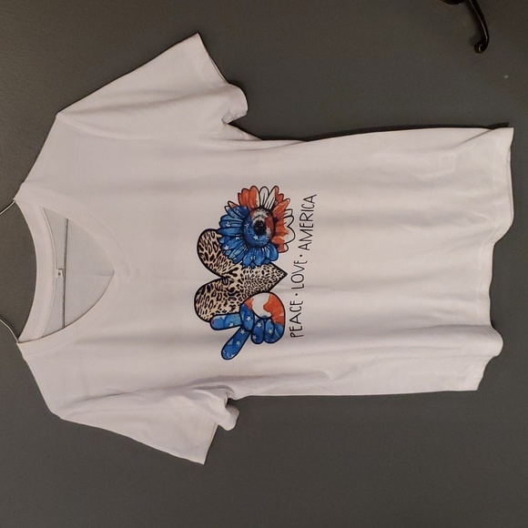 T size M - Picture 1 of 7